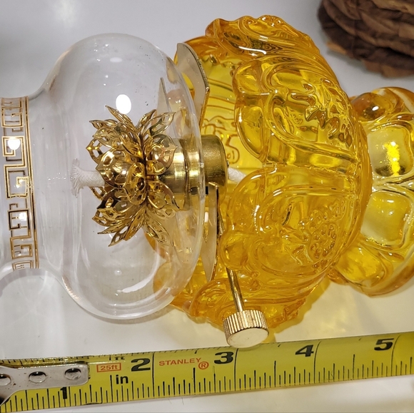 Crystal Glass Lotus Kerosene Oil Lamp - Picture 5 of 5